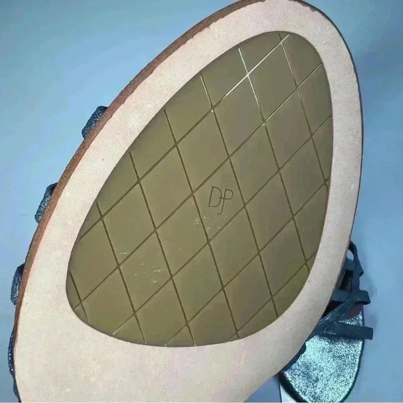 Donald J Pliner Womens 8.5 Wedge Sandal Metallic Blue Gray Strappy Cage 9.5 NEW - Picture 10 of 12